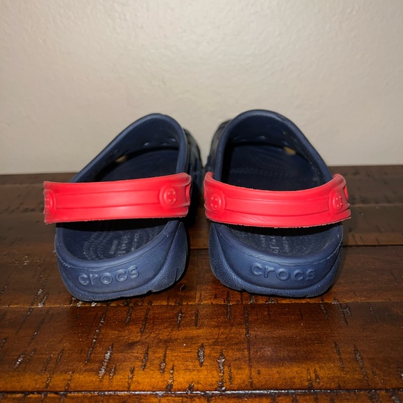 Crocs Little boys size 11 - Picture 4 of 5
